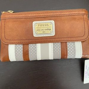Fossil wallet